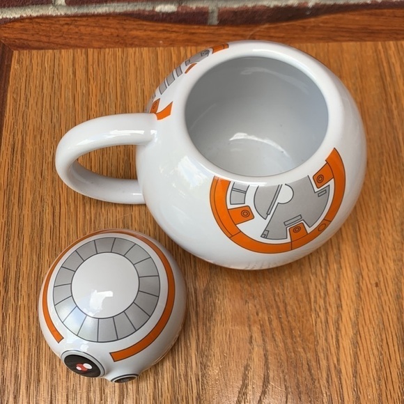 Star Wars BB8 Coffee Mug with lid - Picture 3 of 5